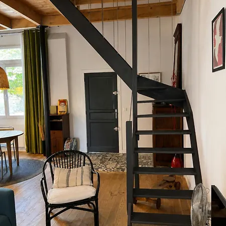 Tres Bel En Duplex De 45 M2 *